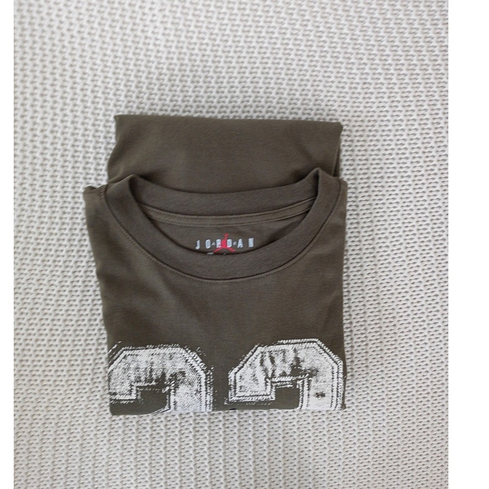 NWT Jordan Jumpman Camo Layered Long Sleeve Tee Olive Green Fits Women S/M - Picture 9 of 9